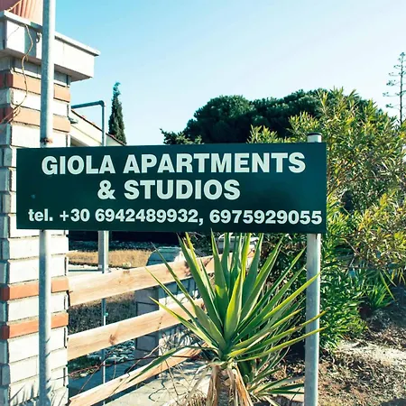 Giola Apartments And Studios 1 Астрис Экстерьер фото