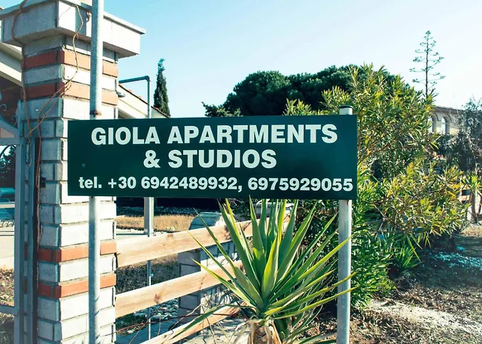 Giola Apartments And Studios 1